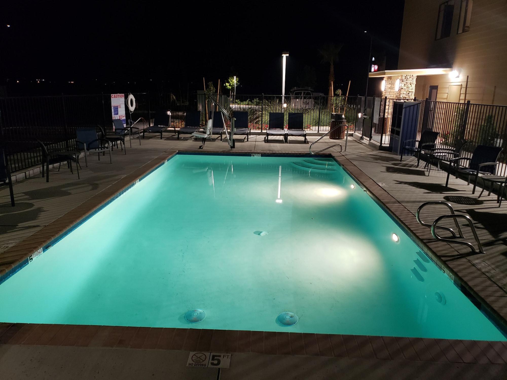 Best Western Plus Coalinga Inn Екстериор снимка