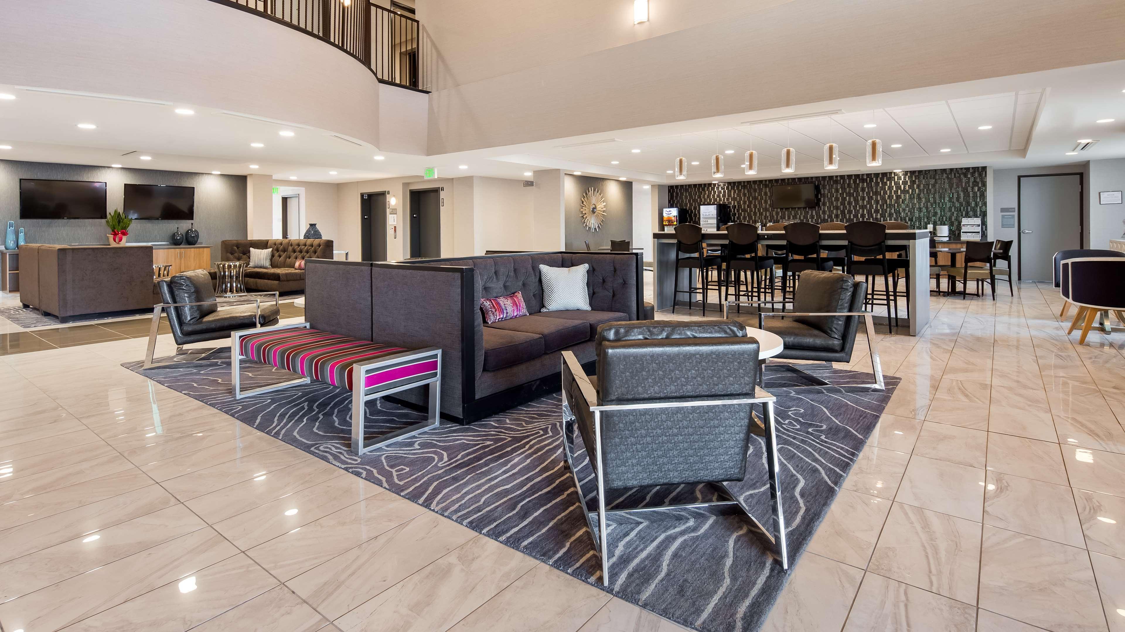 Best Western Plus Coalinga Inn Екстериор снимка
