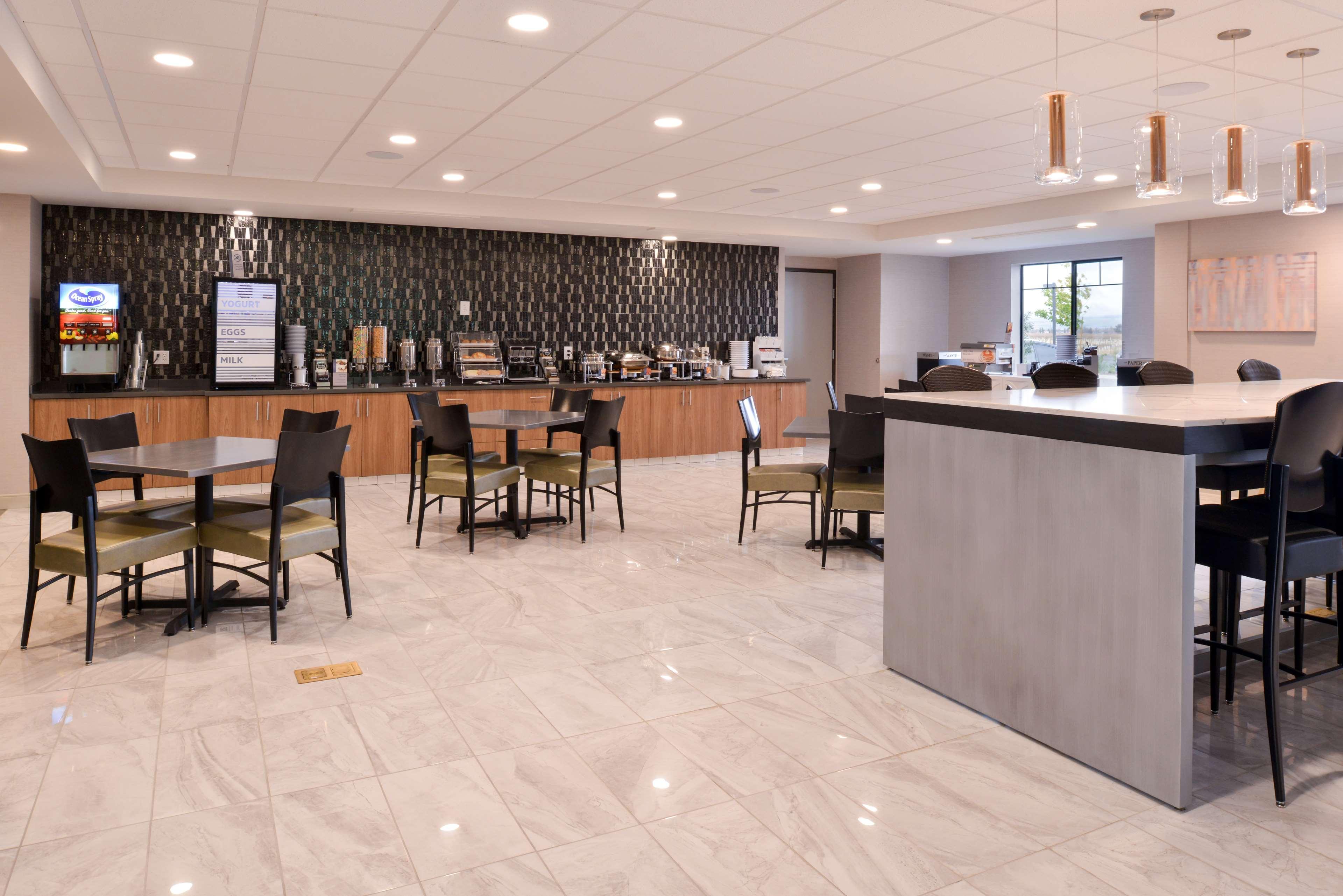 Best Western Plus Coalinga Inn Екстериор снимка