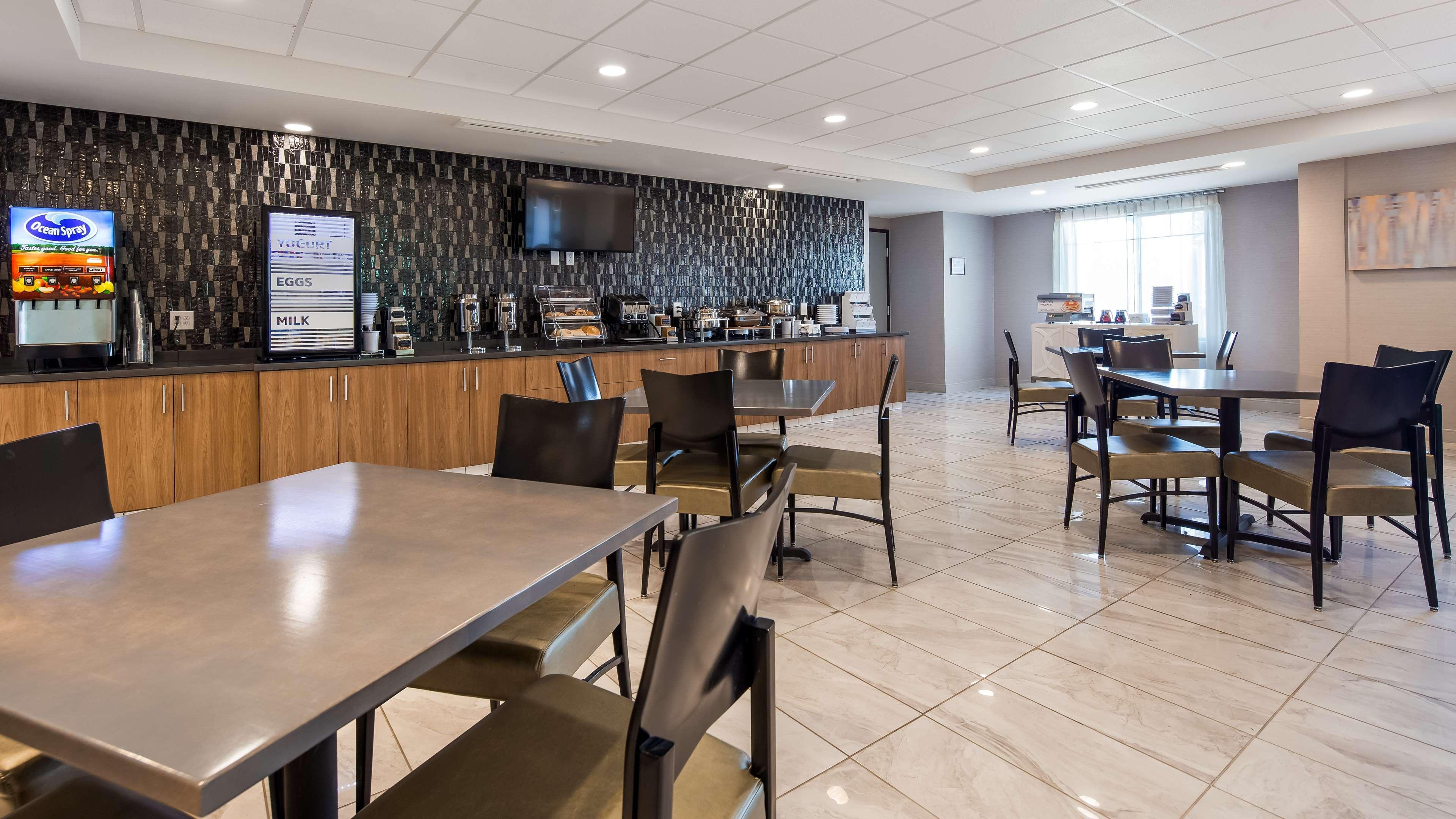 Best Western Plus Coalinga Inn Екстериор снимка