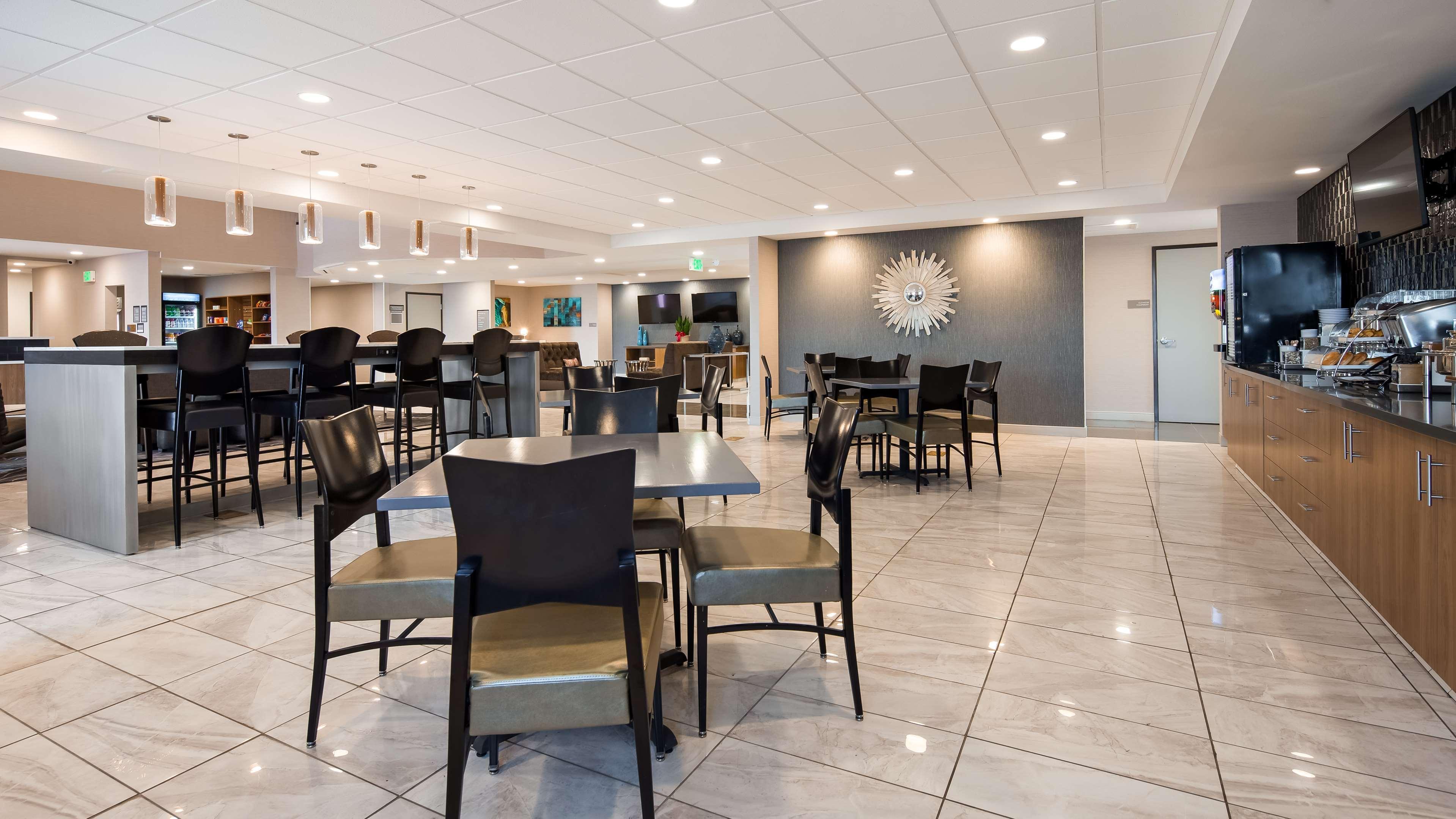 Best Western Plus Coalinga Inn Екстериор снимка